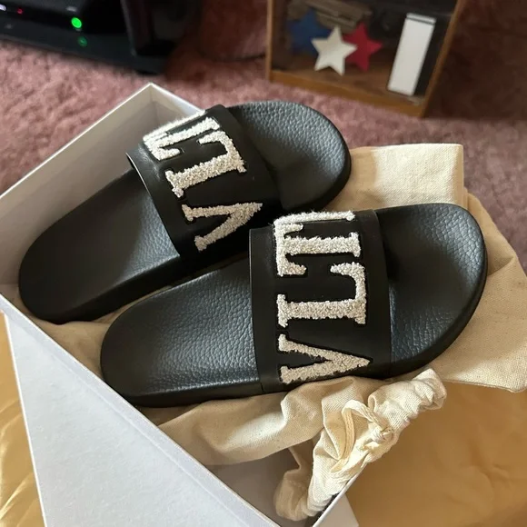 Valentino | Shoes | Valentino Brand Logo Print Sandal Size 4  display picture 3